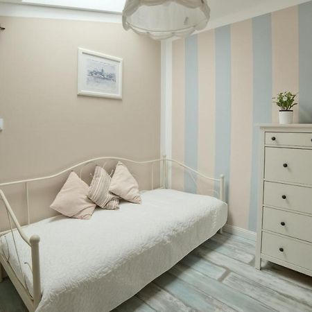 Urban Nest Apartments Bon 5 Krakow Bagian luar foto