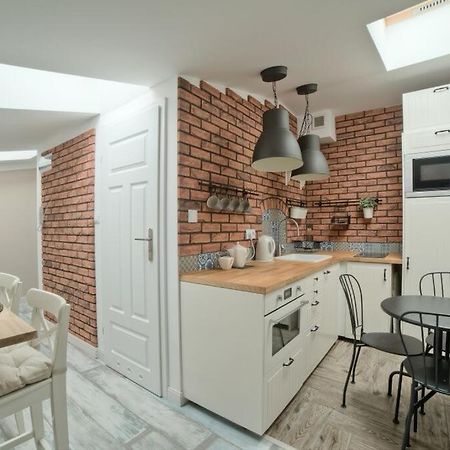 Urban Nest Apartments Bon 5 Krakow Bagian luar foto