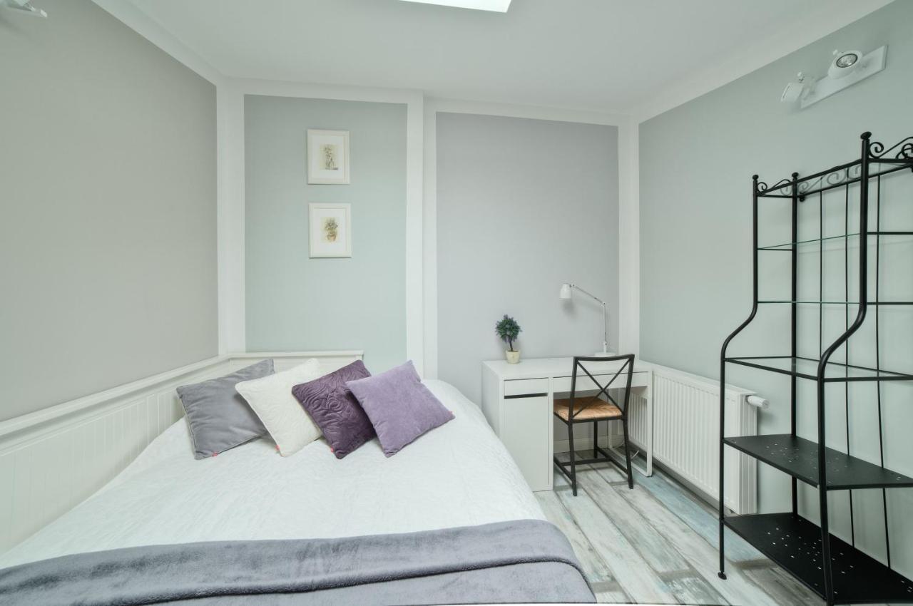 Urban Nest Apartments Bon 5 Krakow Bagian luar foto