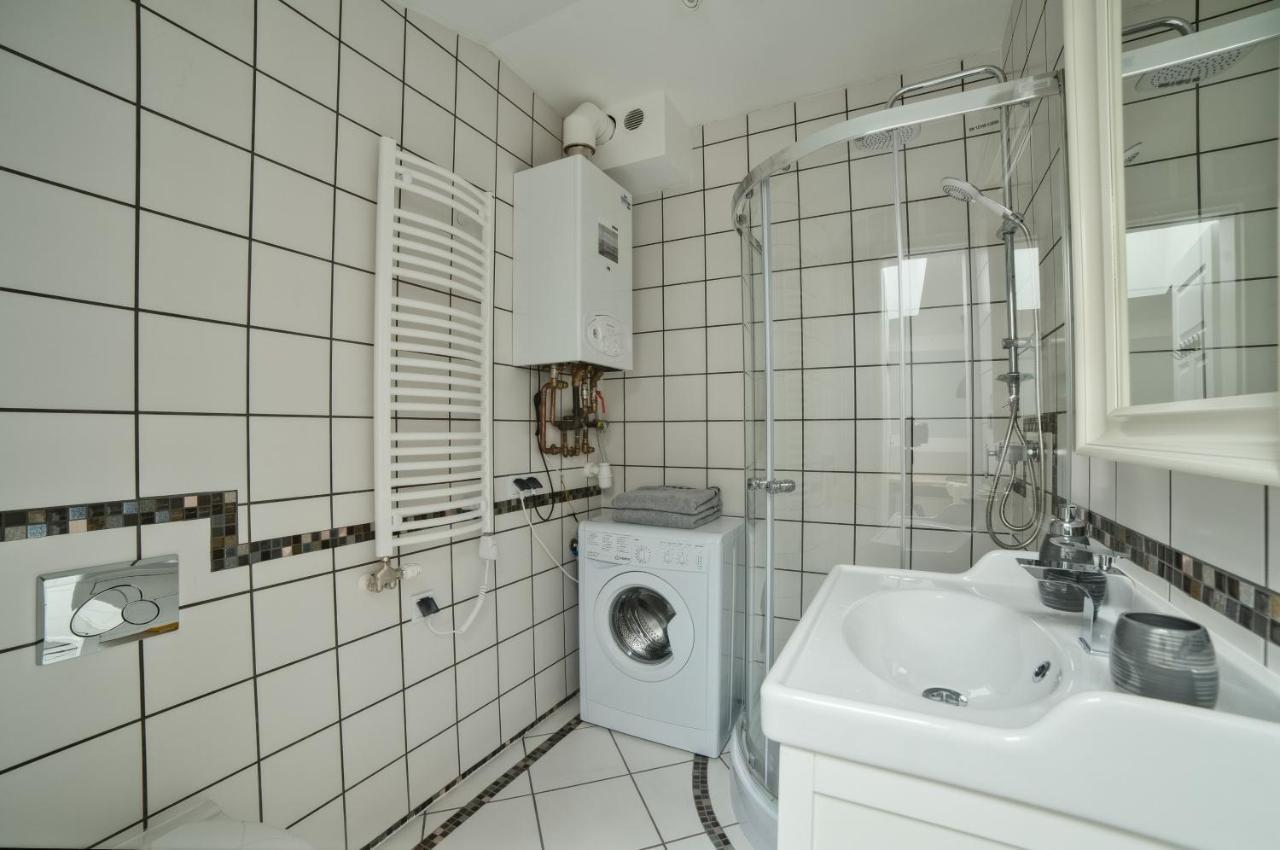 Urban Nest Apartments Bon 5 Krakow Bagian luar foto