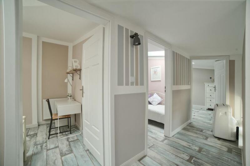 Urban Nest Apartments Bon 5 Krakow Bagian luar foto